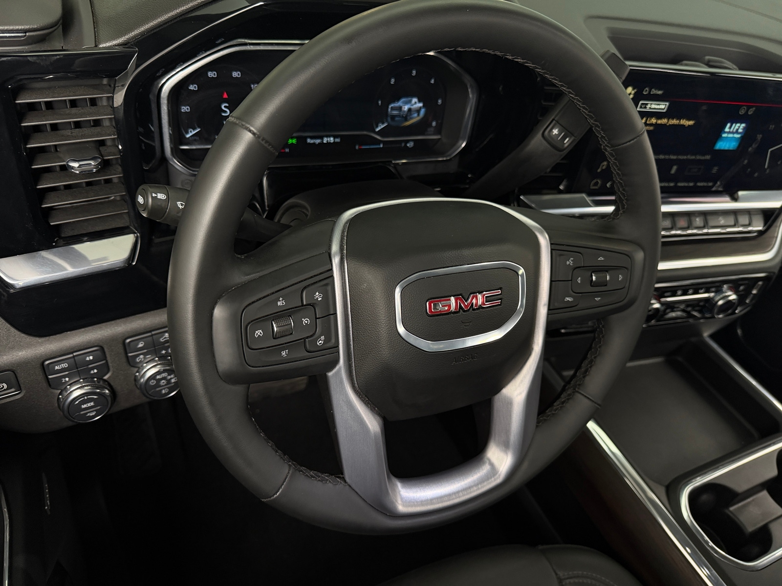Thumbnail: 2024 GMC Sierra 2500 - 4
