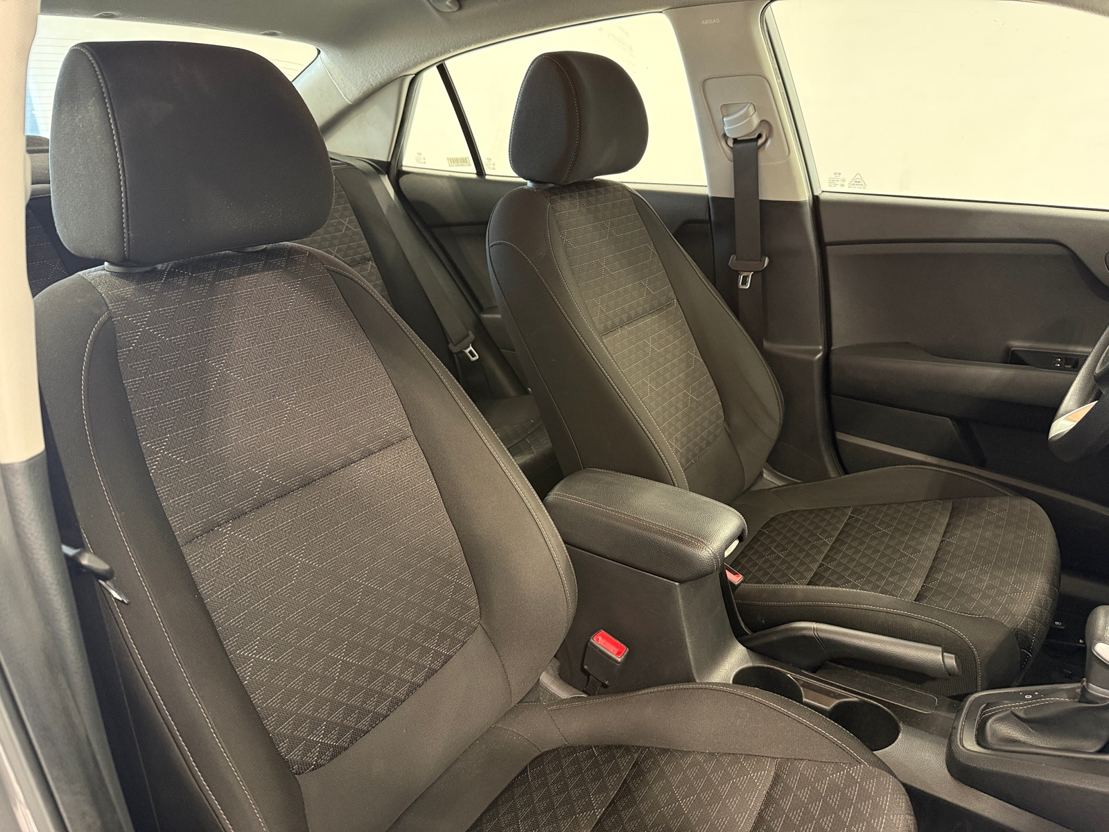 Thumbnail: 2021 Kia Rio - 2