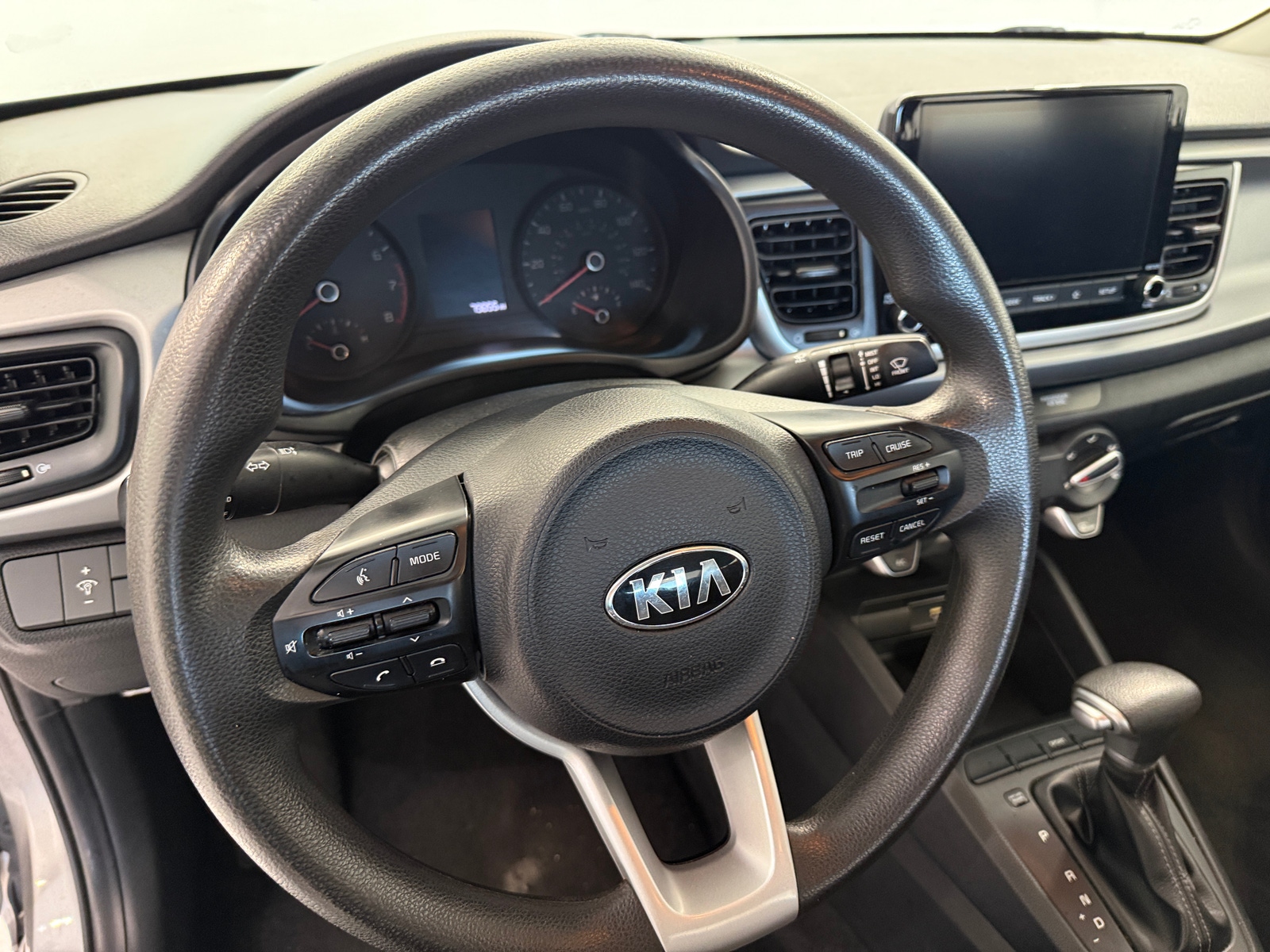 Thumbnail: 2021 Kia Rio - 5