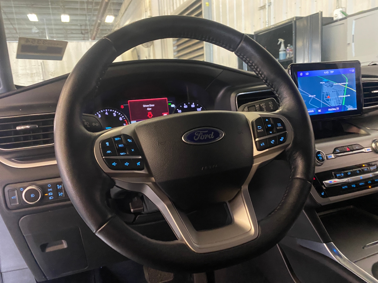 Thumbnail: 2022 Ford Explorer - 4
