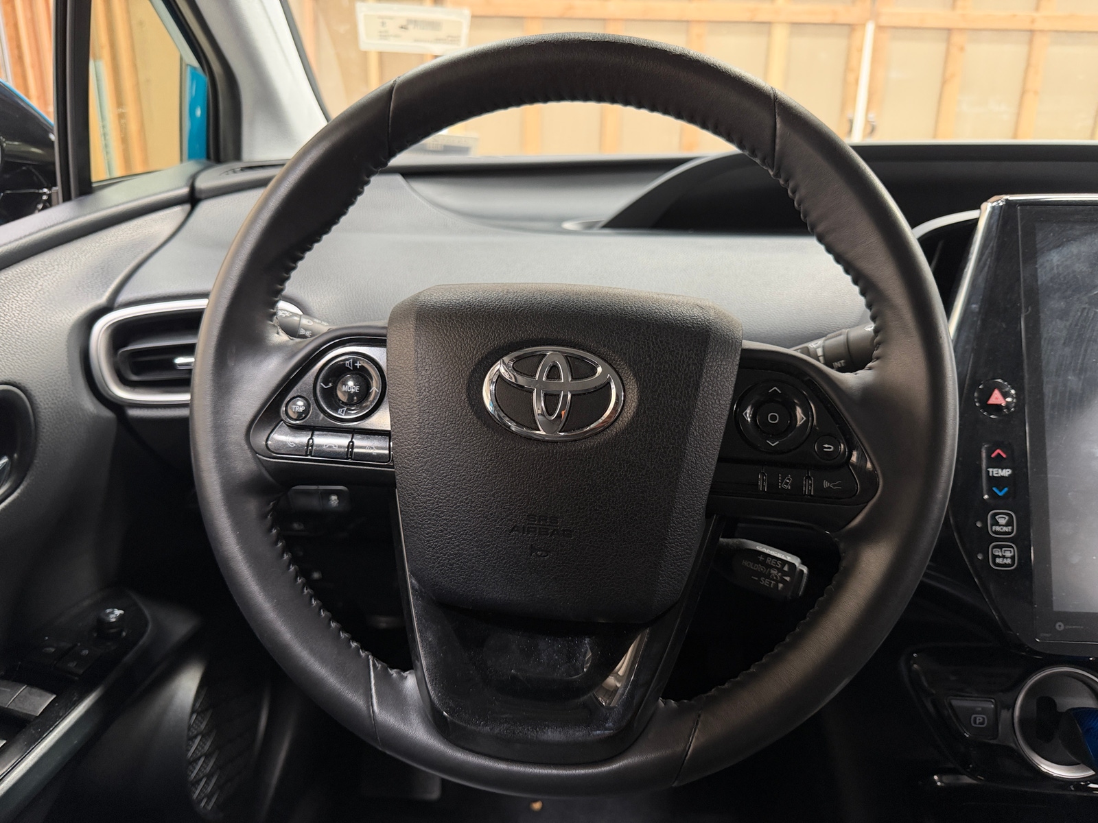 Thumbnail: 2020 Toyota Prius Prime - 4