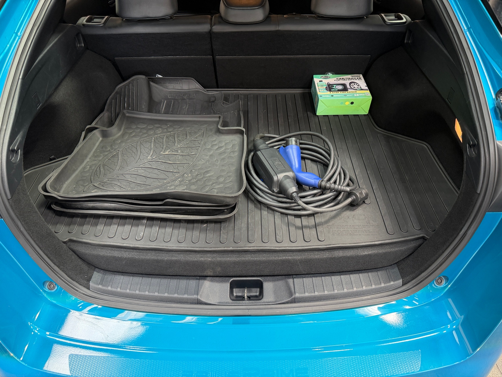 Thumbnail: 2020 Toyota Prius Prime - 6