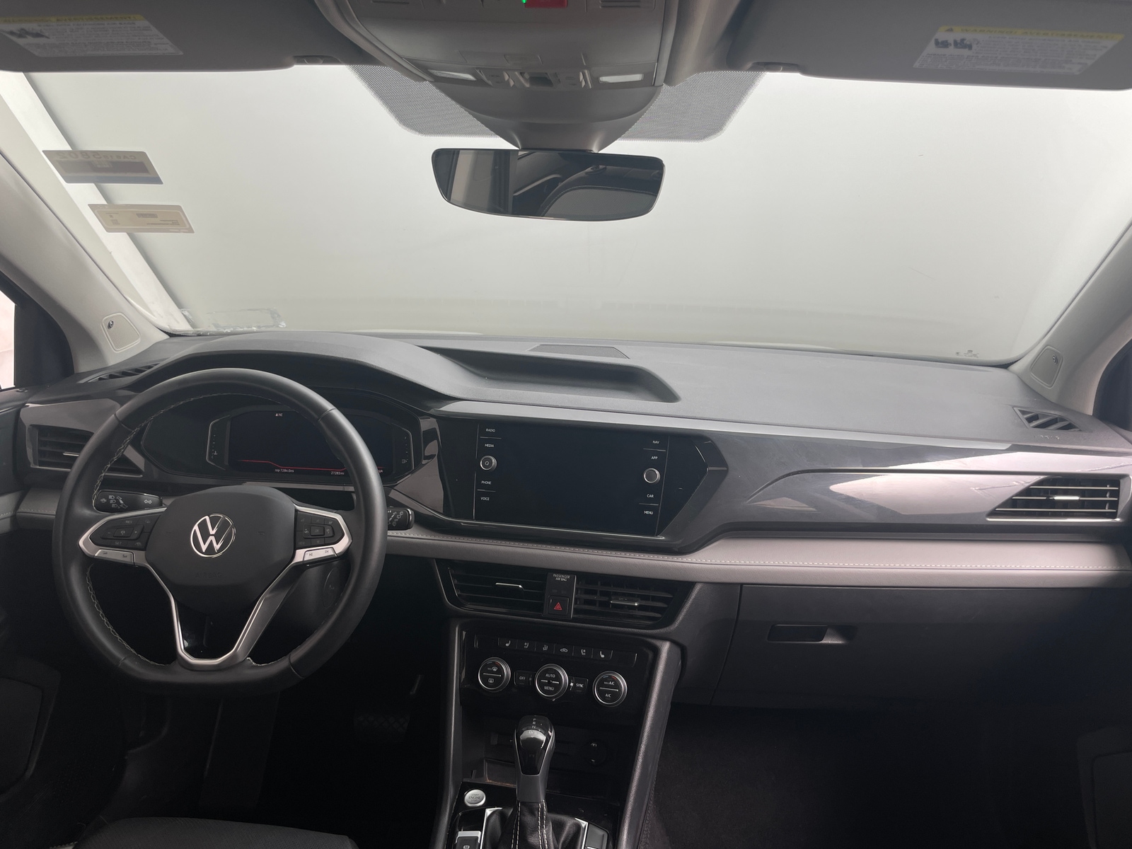 Thumbnail: 2023 Volkswagen Taos - 3