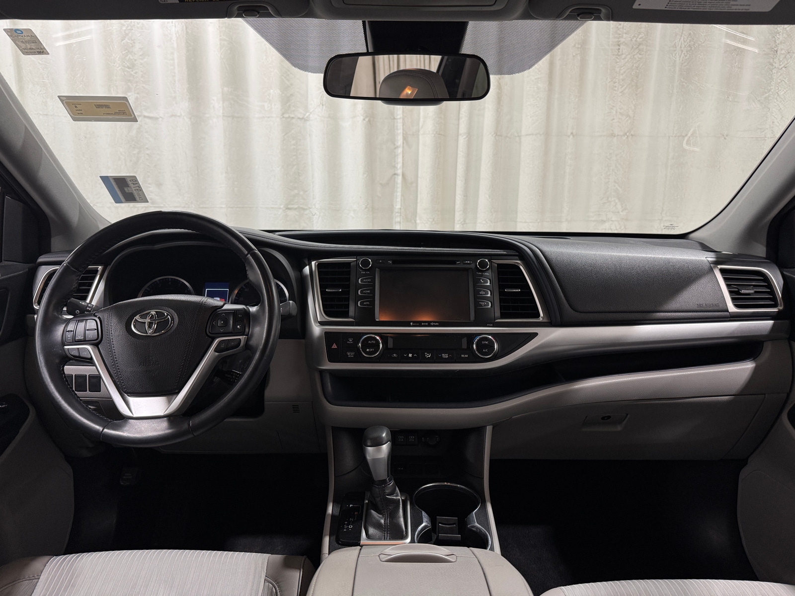 Thumbnail: 2018 Toyota Highlander - 3