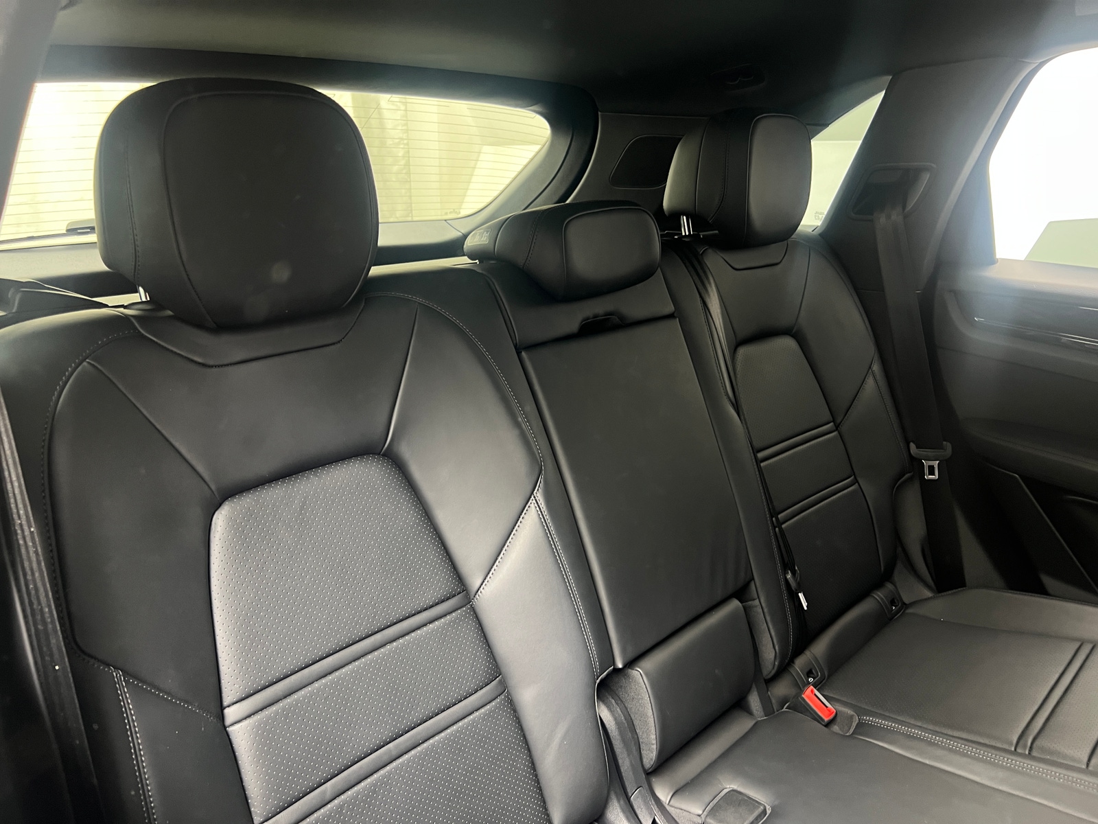 Thumbnail: 2021 Porsche Cayenne - 6