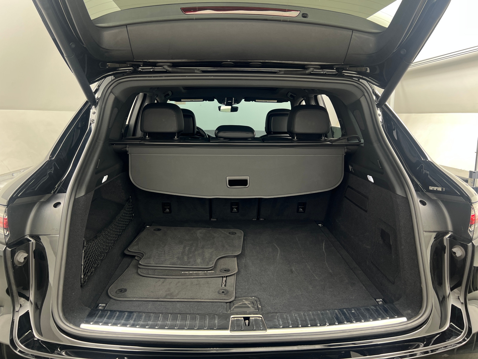 Thumbnail: 2021 Porsche Cayenne - 7