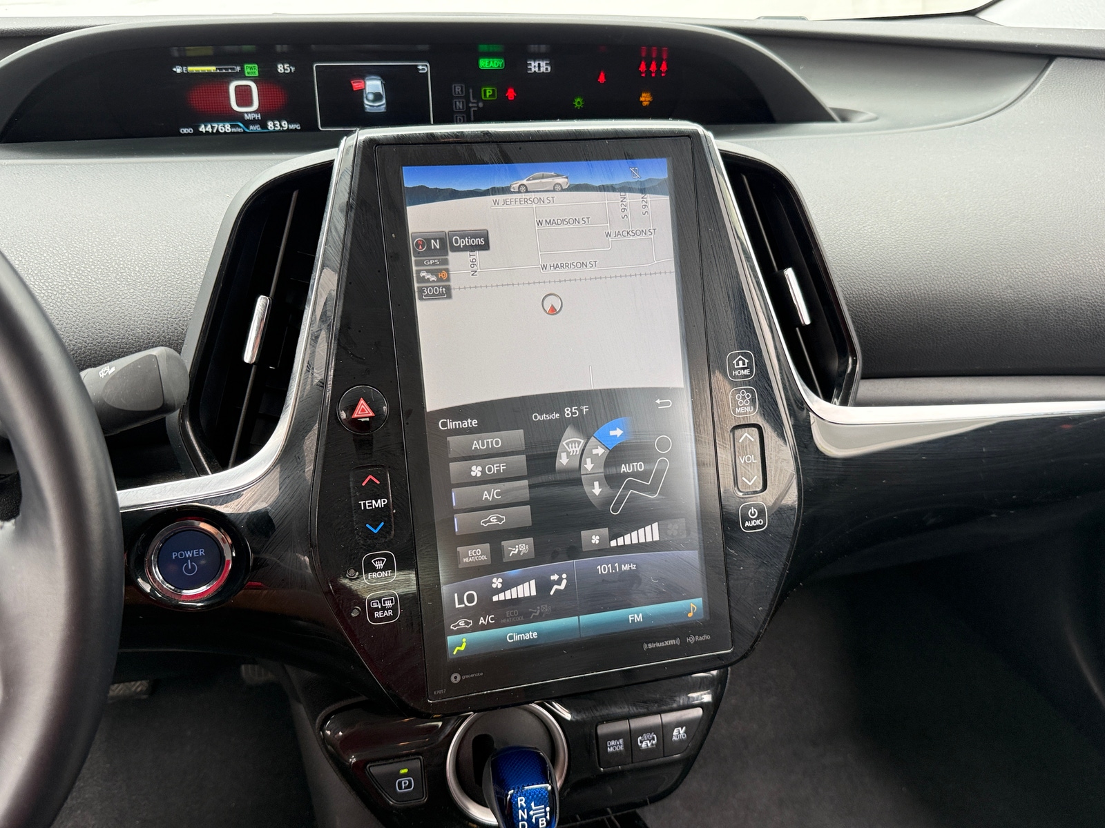 Thumbnail: 2022 Toyota Prius Prime - 4