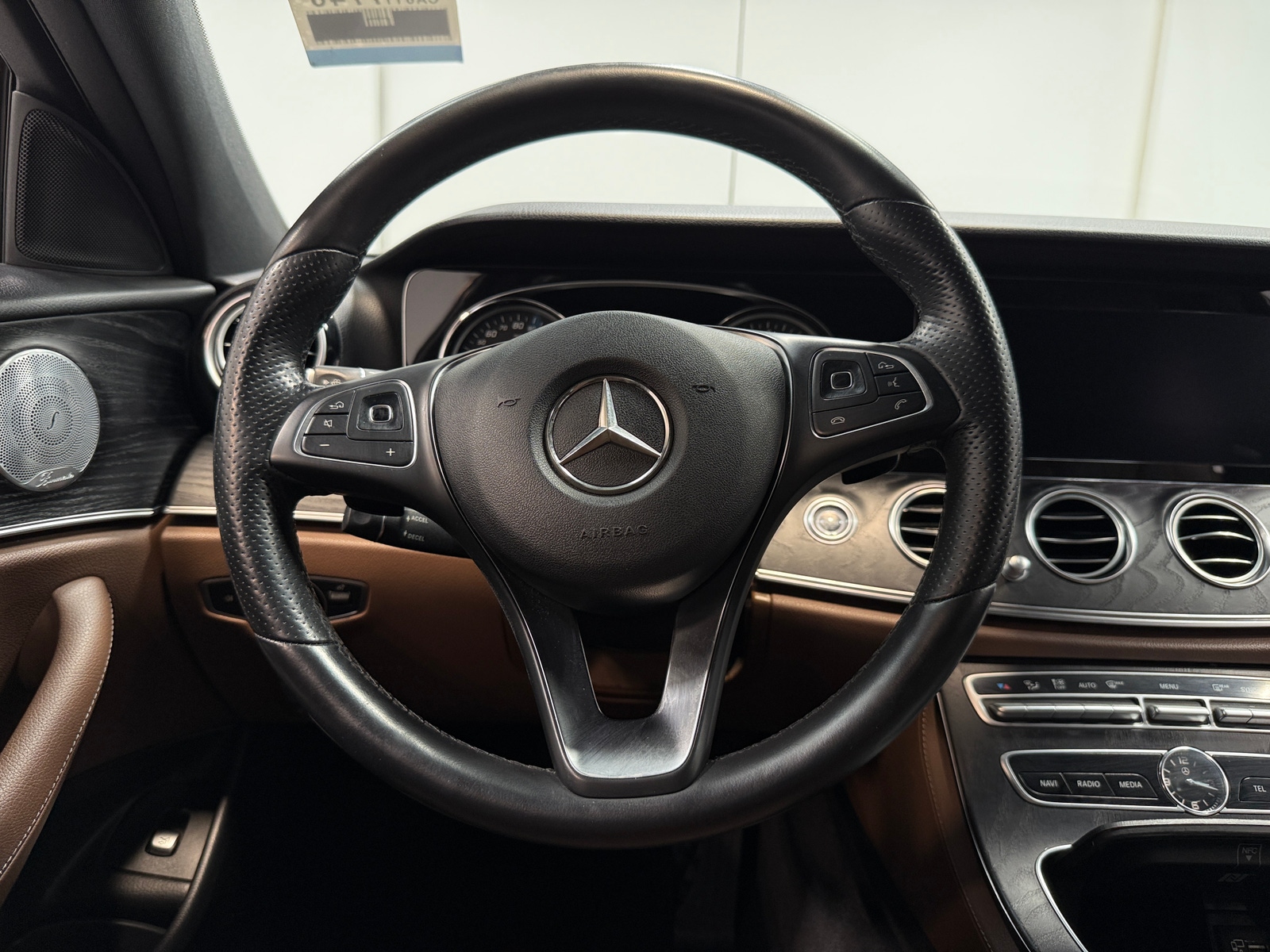 Thumbnail: 2018 Mercedes-Benz E-Class - 4