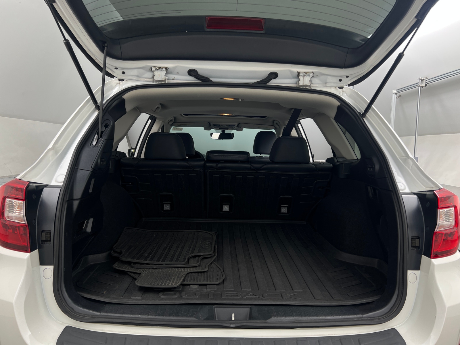 Thumbnail: 2017 Subaru Outback - 6