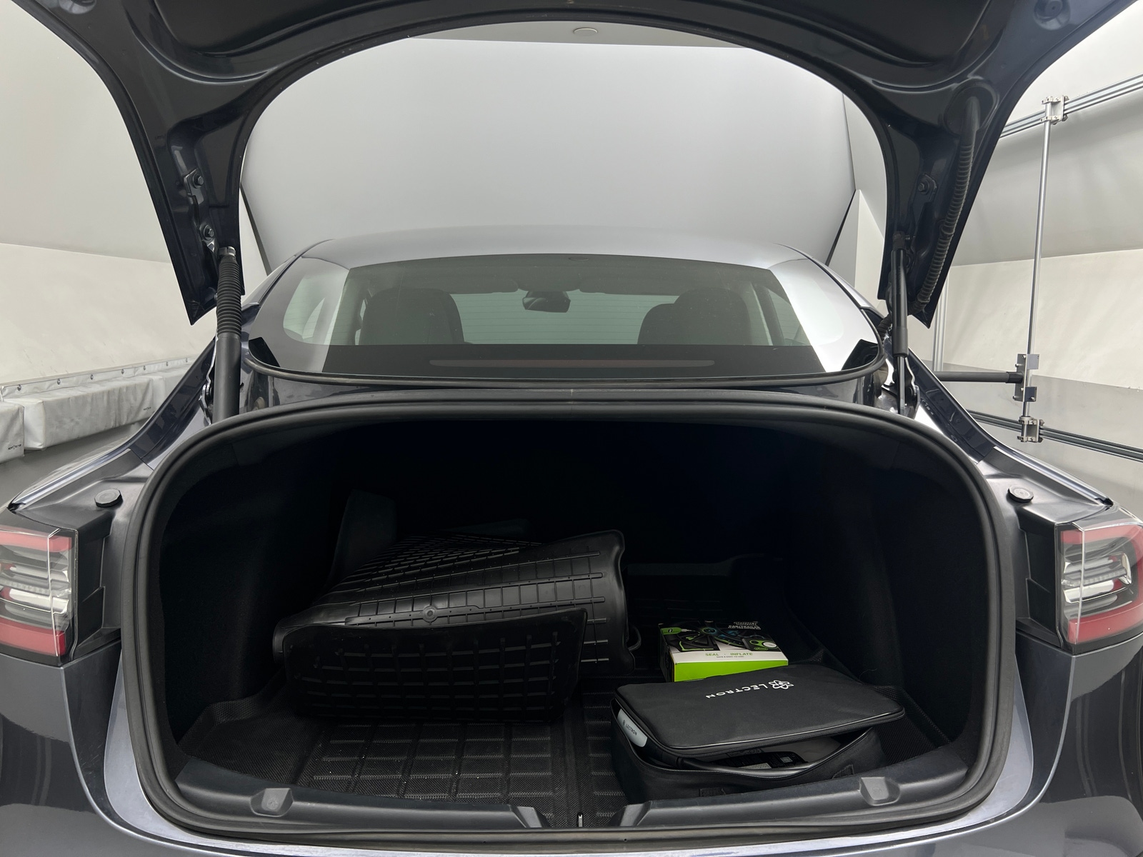 Thumbnail: 2022 Tesla Model 3 - 6