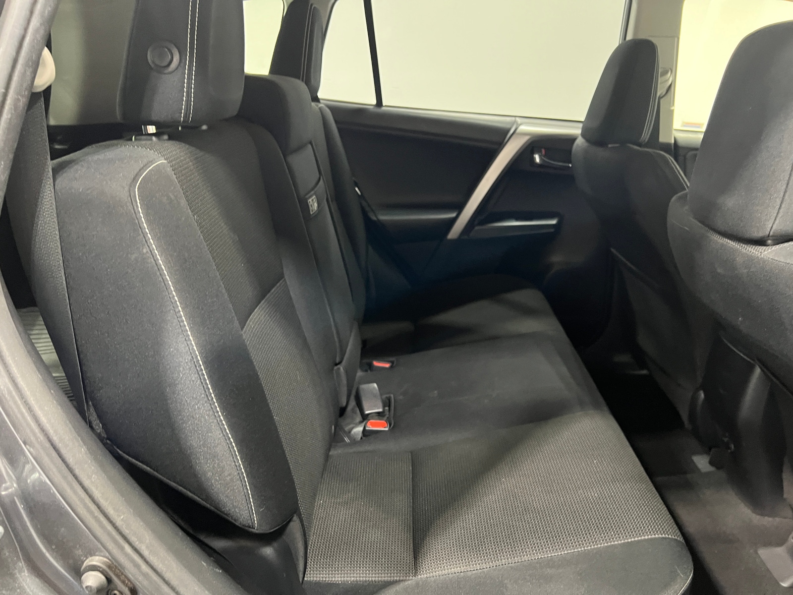 Thumbnail: 2016 Toyota RAV4 - 6