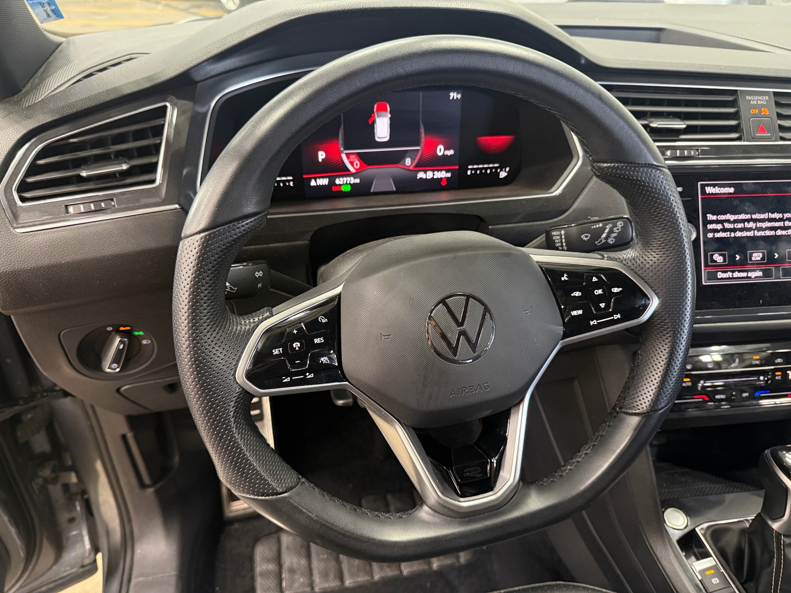 Thumbnail: 2022 Volkswagen Tiguan - 5