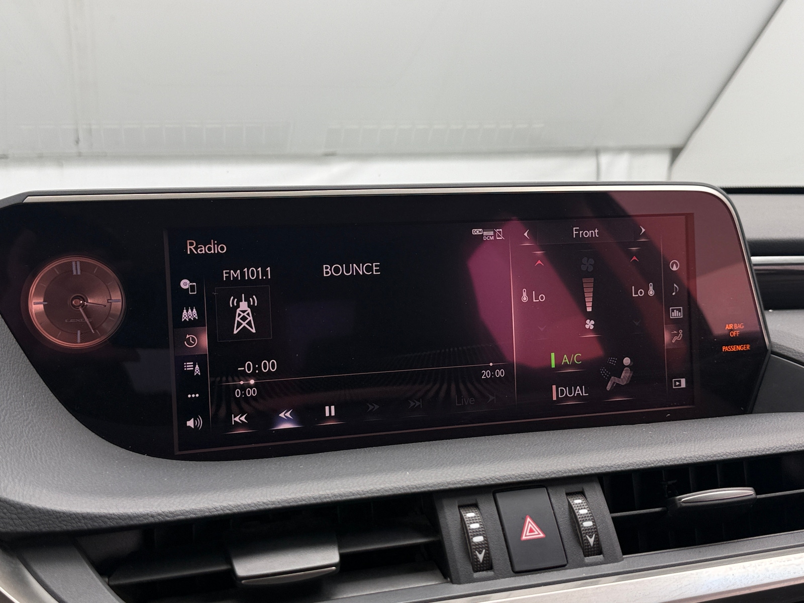 Thumbnail: 2020 Lexus ES - 3