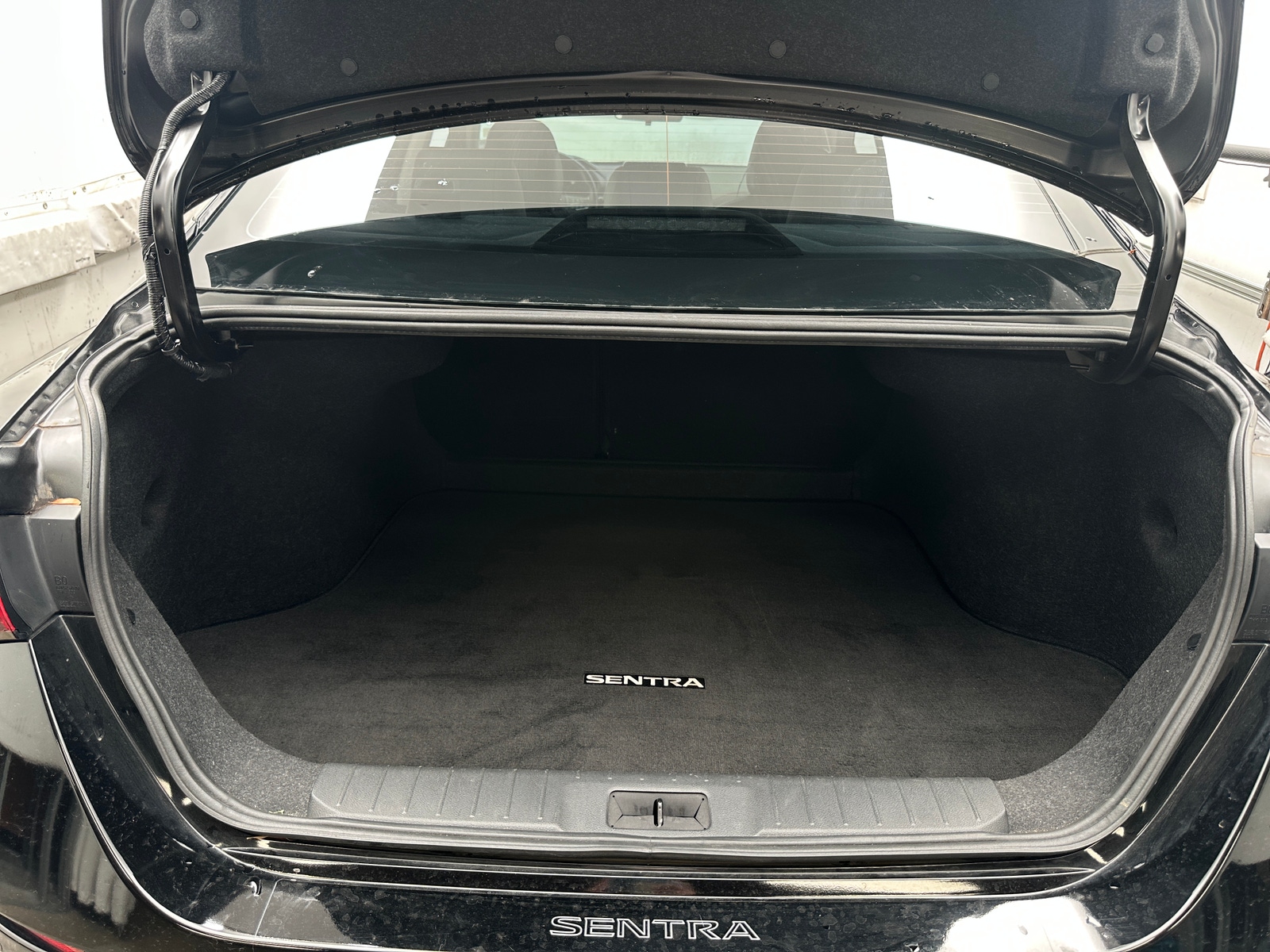 Thumbnail: 2023 Nissan Sentra - 6