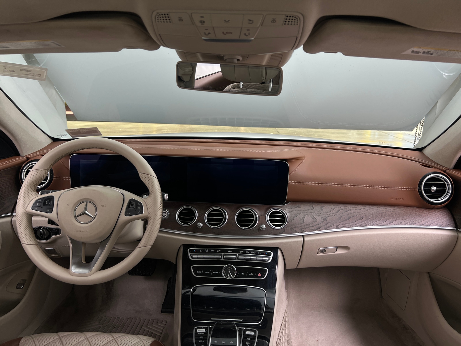 Thumbnail: 2017 Mercedes-Benz E-Class - 3