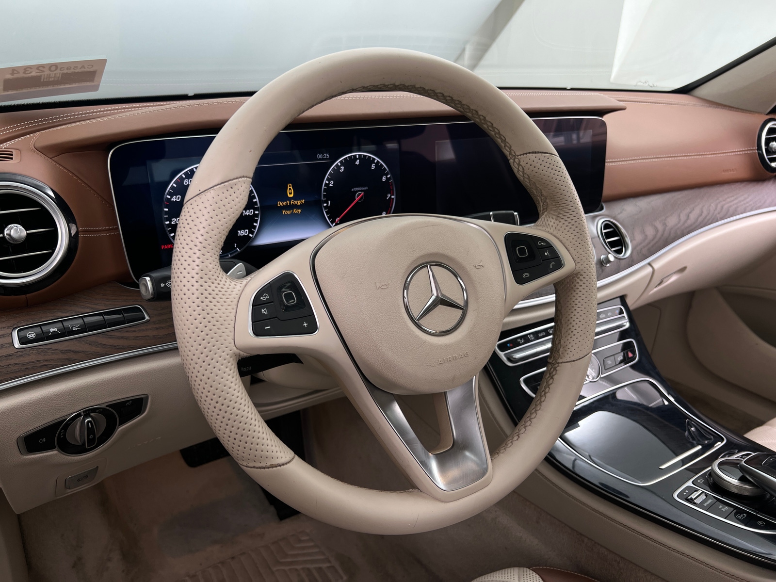 Thumbnail: 2017 Mercedes-Benz E-Class - 5