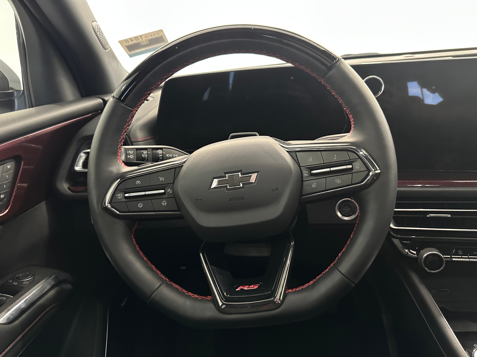 Thumbnail: 2025 Chevrolet Traverse - 4