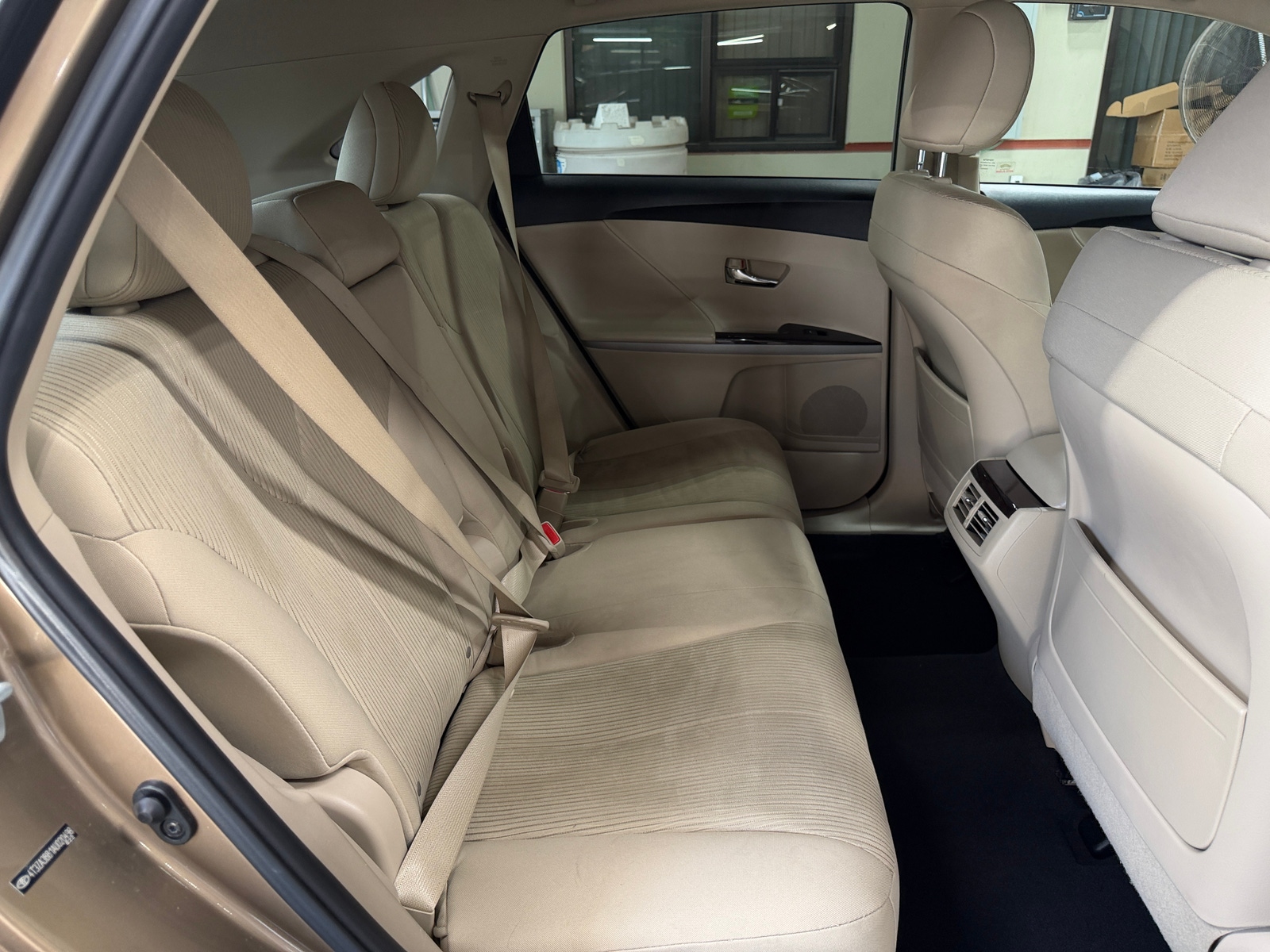 Thumbnail: 2010 Toyota Venza - 6