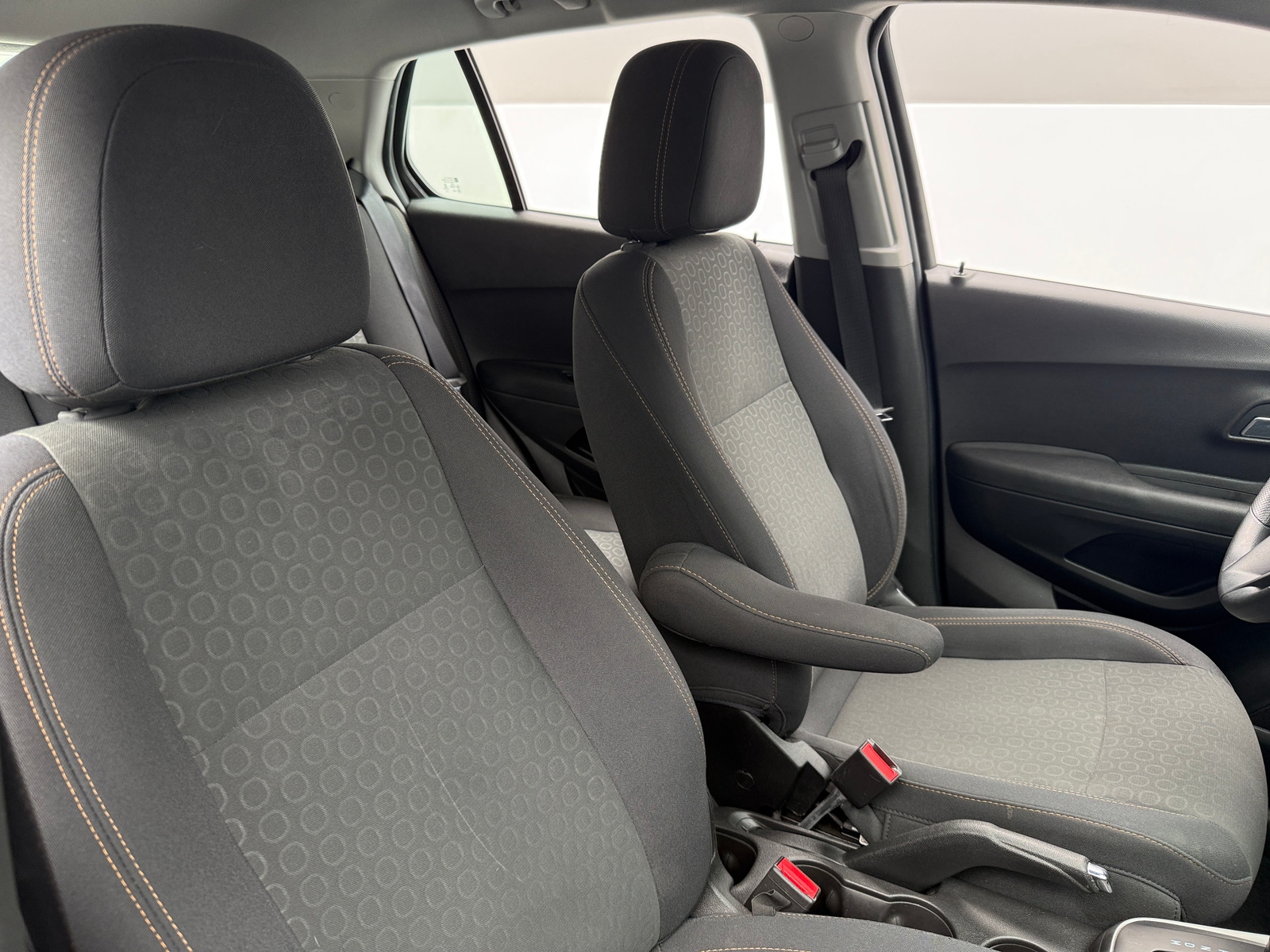 Thumbnail: 2019 Chevrolet Trax - 2