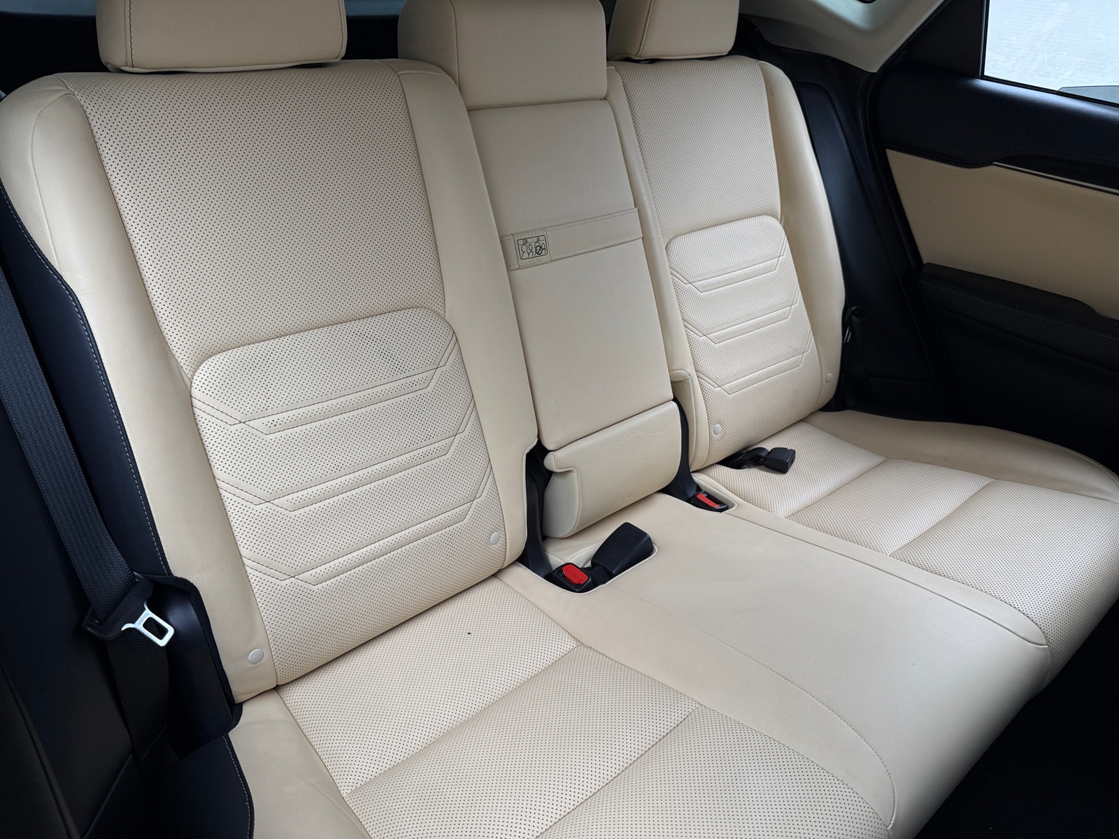 Thumbnail: 2015 Lexus NX - 6