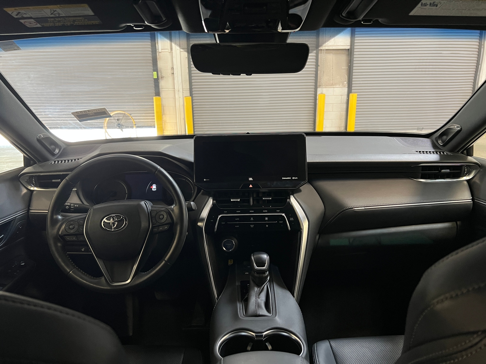 Thumbnail: 2021 Toyota Venza - 3