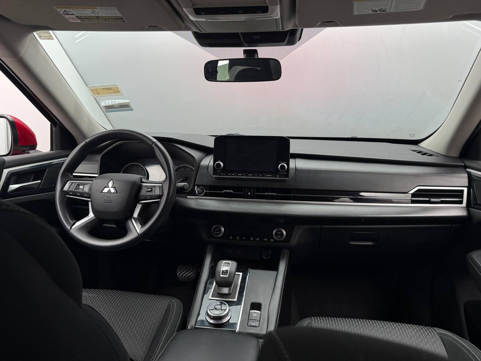 Thumbnail: 2022 Mitsubishi Outlander - 3