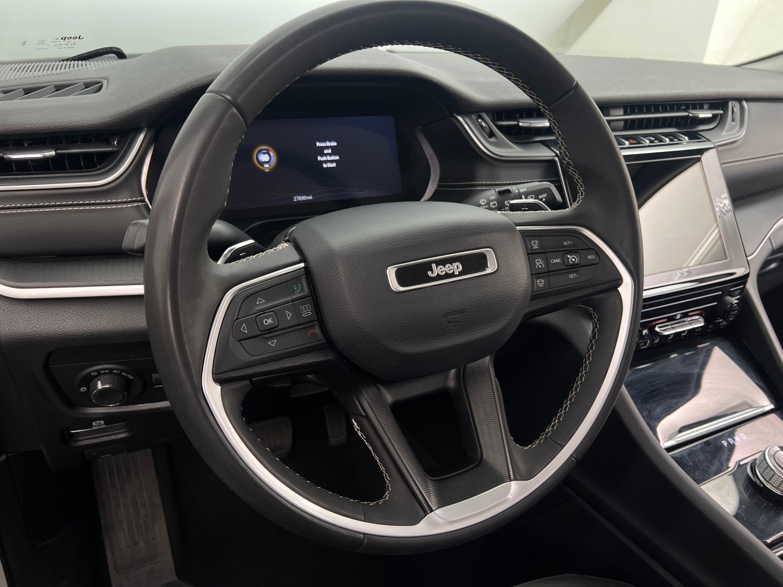 Thumbnail: 2023 Jeep Grand Cherokee L - 5