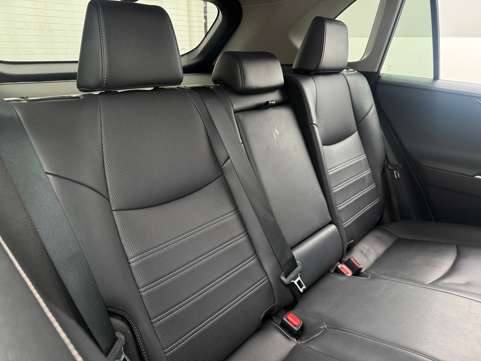 Thumbnail: 2021 Toyota RAV4 - 6