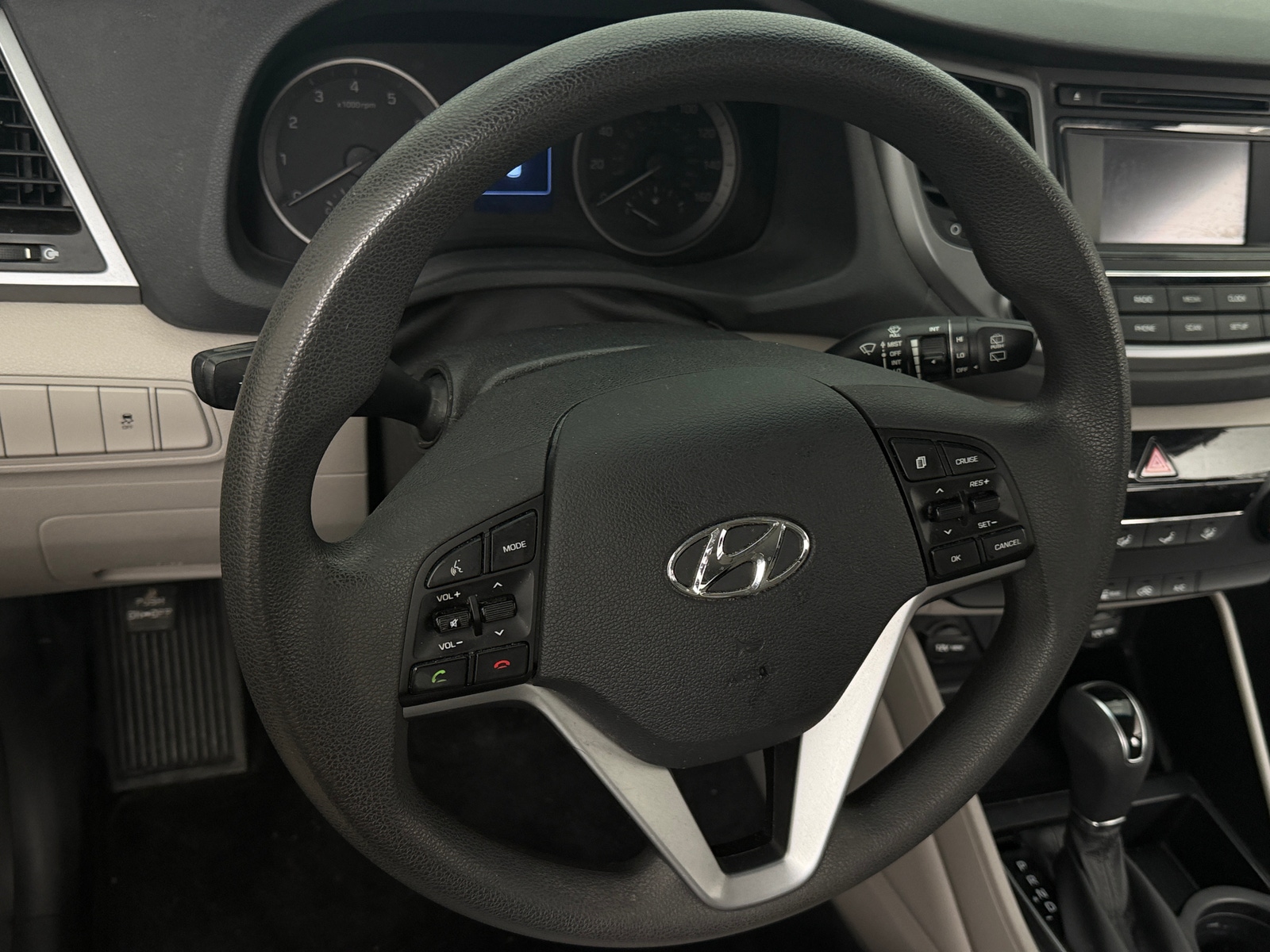 Thumbnail: 2017 Hyundai Tucson - 5