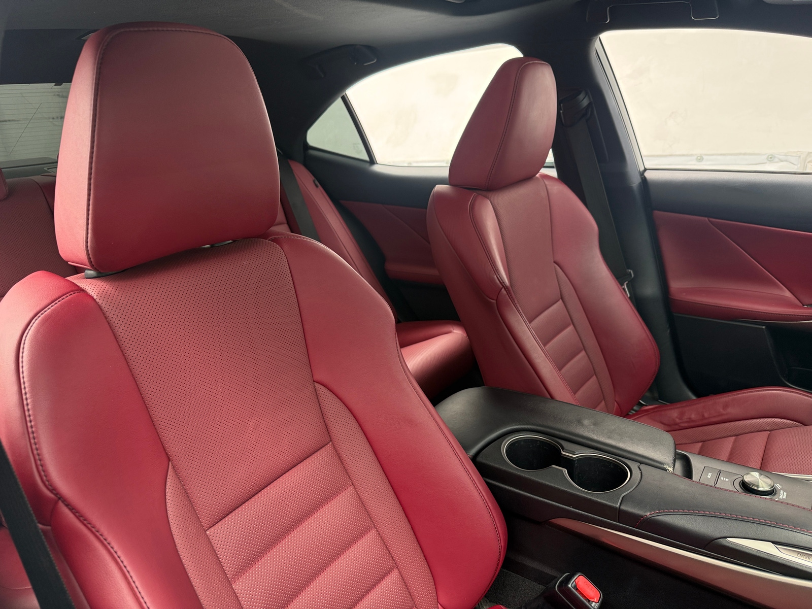 Thumbnail: 2019 Lexus IS - 2