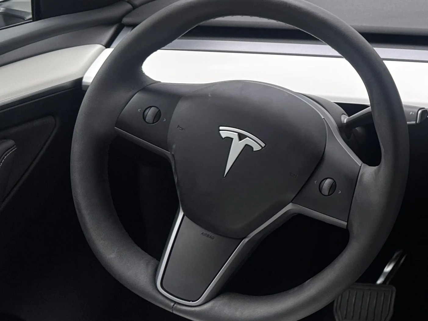 Thumbnail: 2025 Tesla Model Y - 4