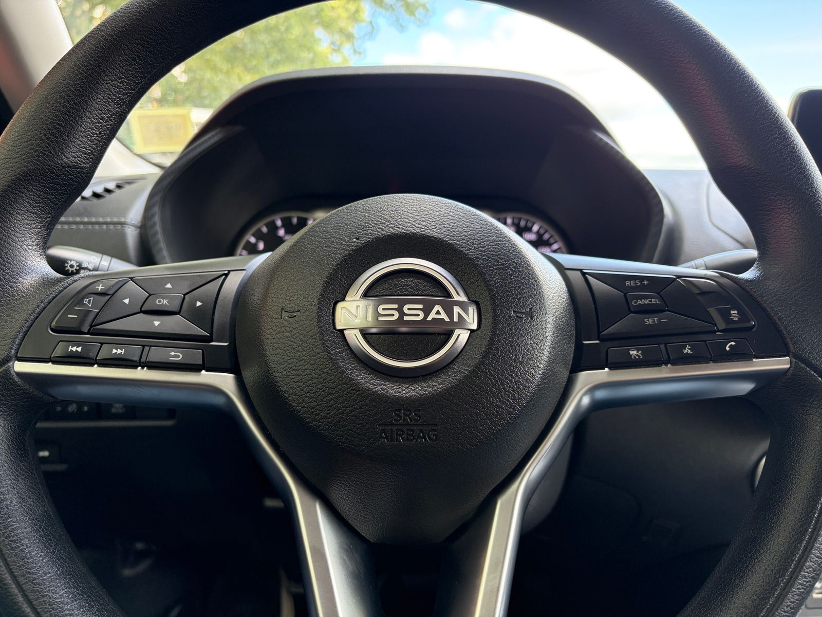 Thumbnail: 2025 Nissan Sentra - 5
