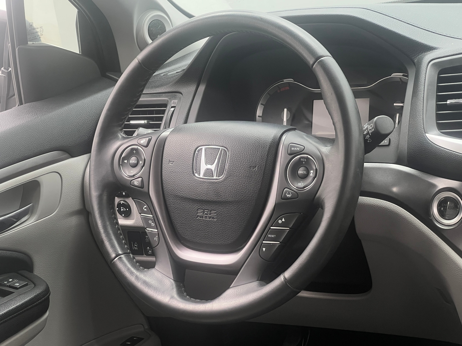 Thumbnail: 2018 Honda Pilot - 5