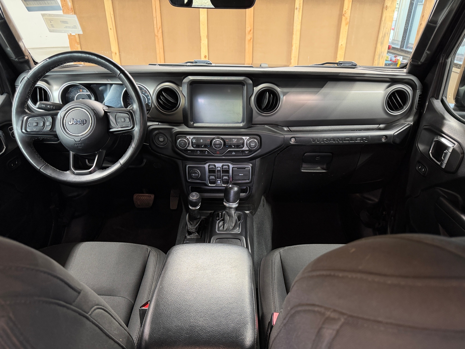 Thumbnail: 2022 Jeep Wrangler - 3