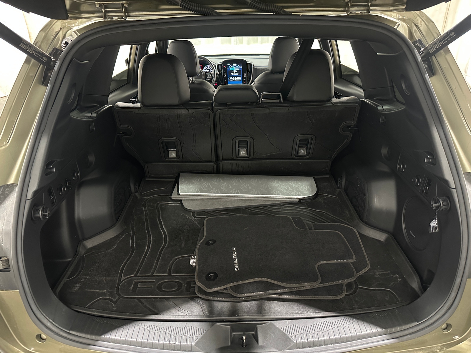 Thumbnail: 2025 Subaru Forester - 6