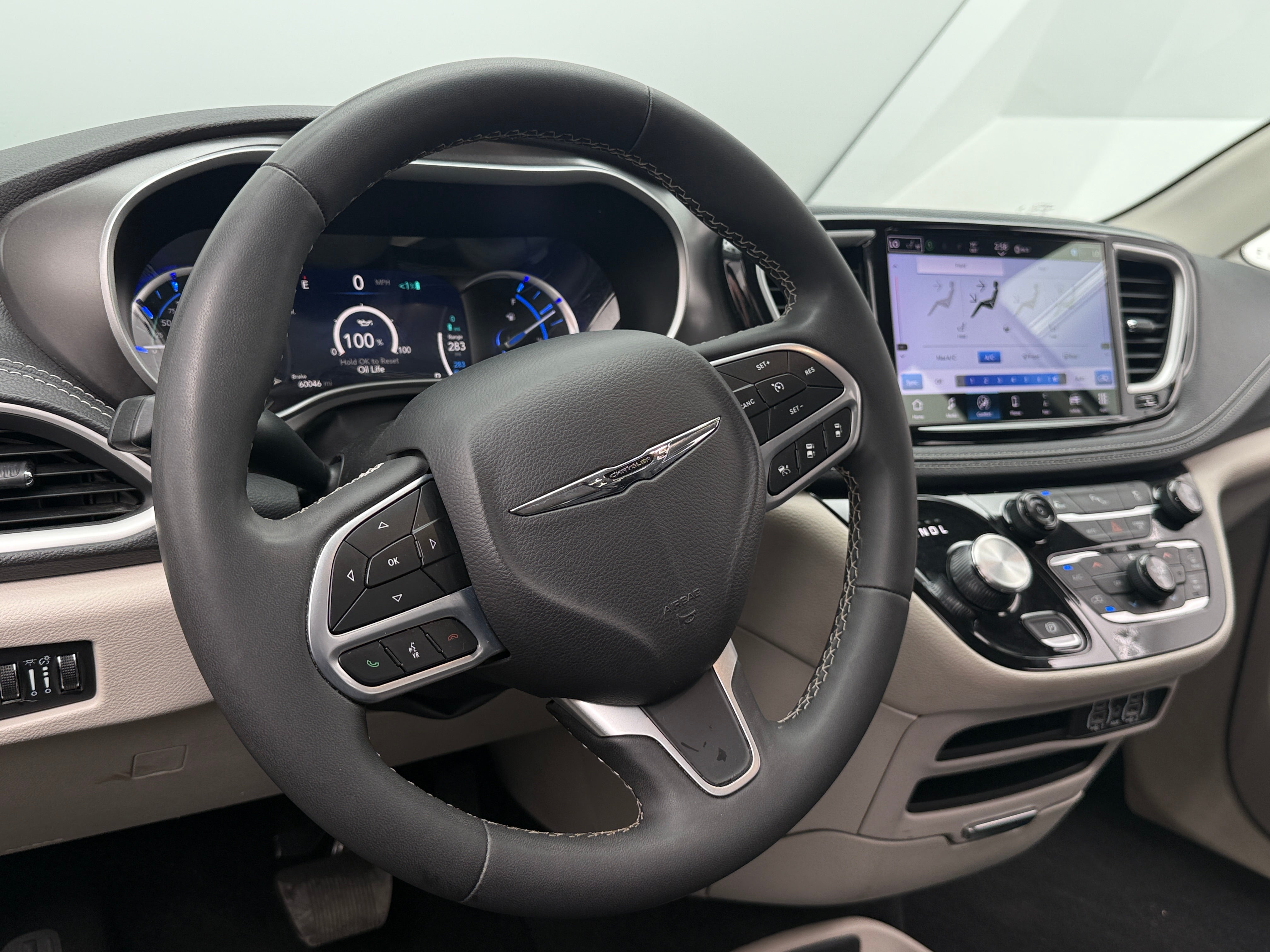 2024 Chrysler Pacifica PHEV