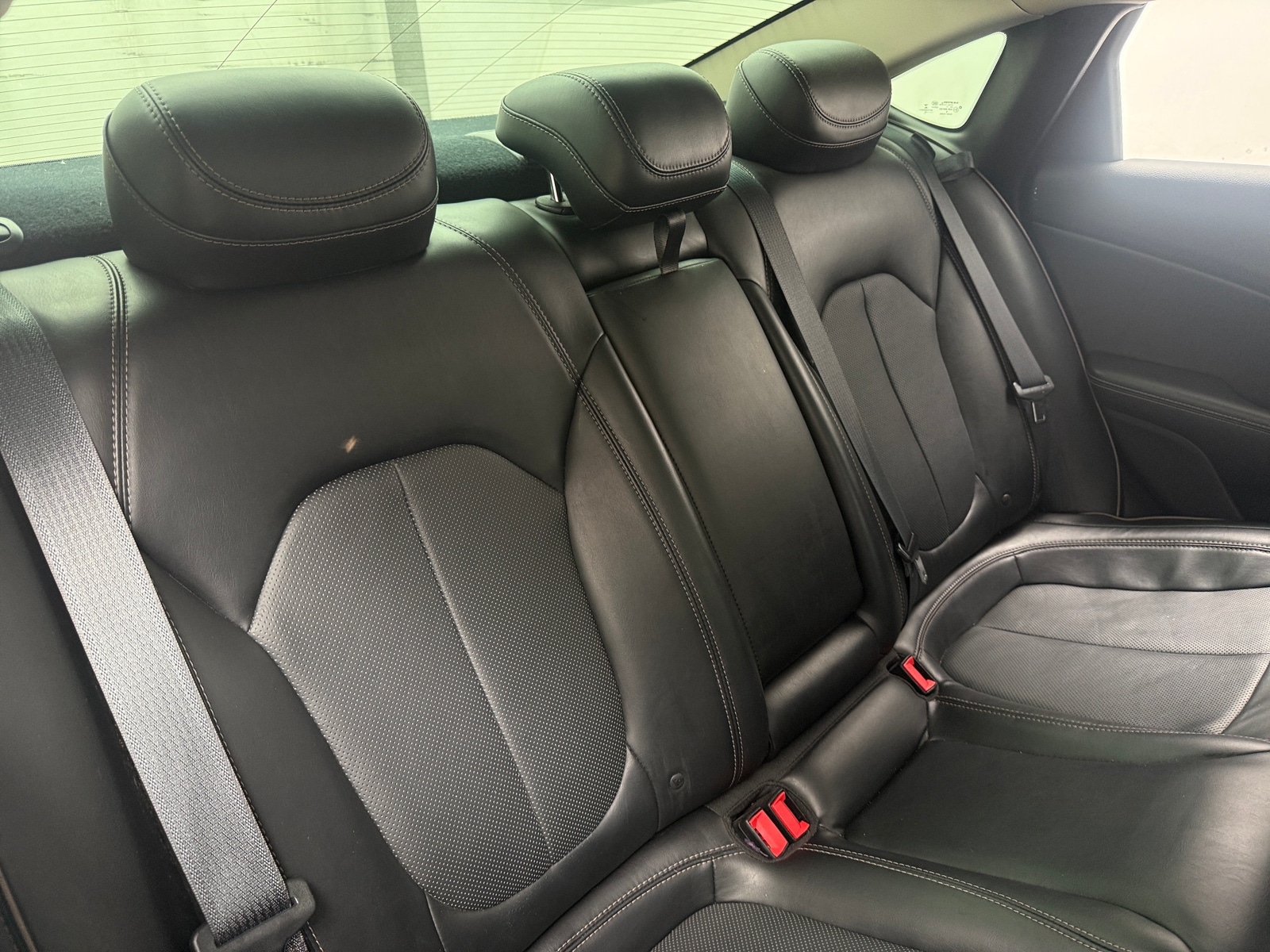 Thumbnail: 2015 Chrysler 200 - 5