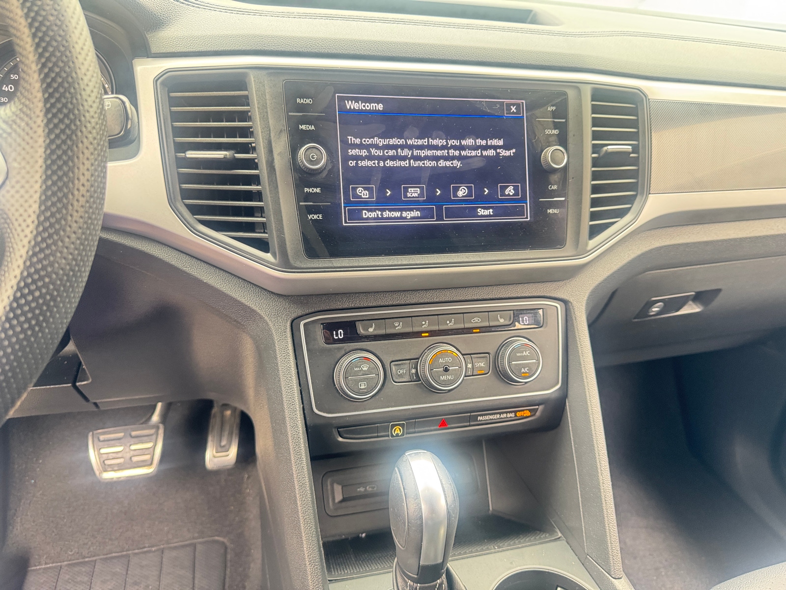 Thumbnail: 2021 Volkswagen Atlas - 3