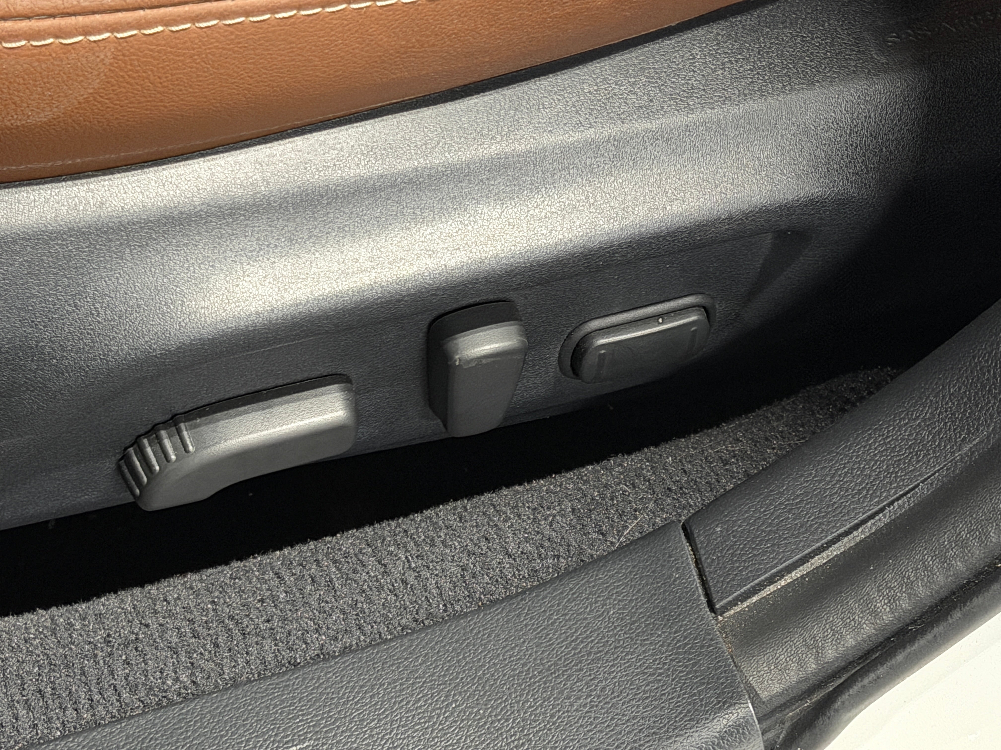 2017 Subaru Outback Touring - Photo 23