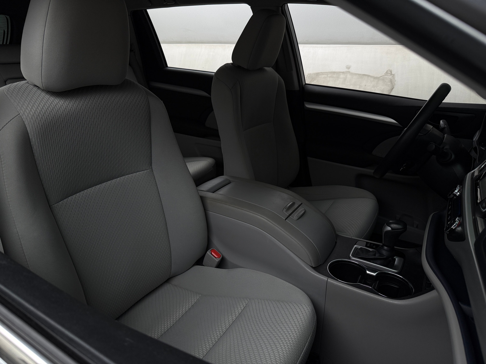 Thumbnail: 2019 Toyota Highlander - 2