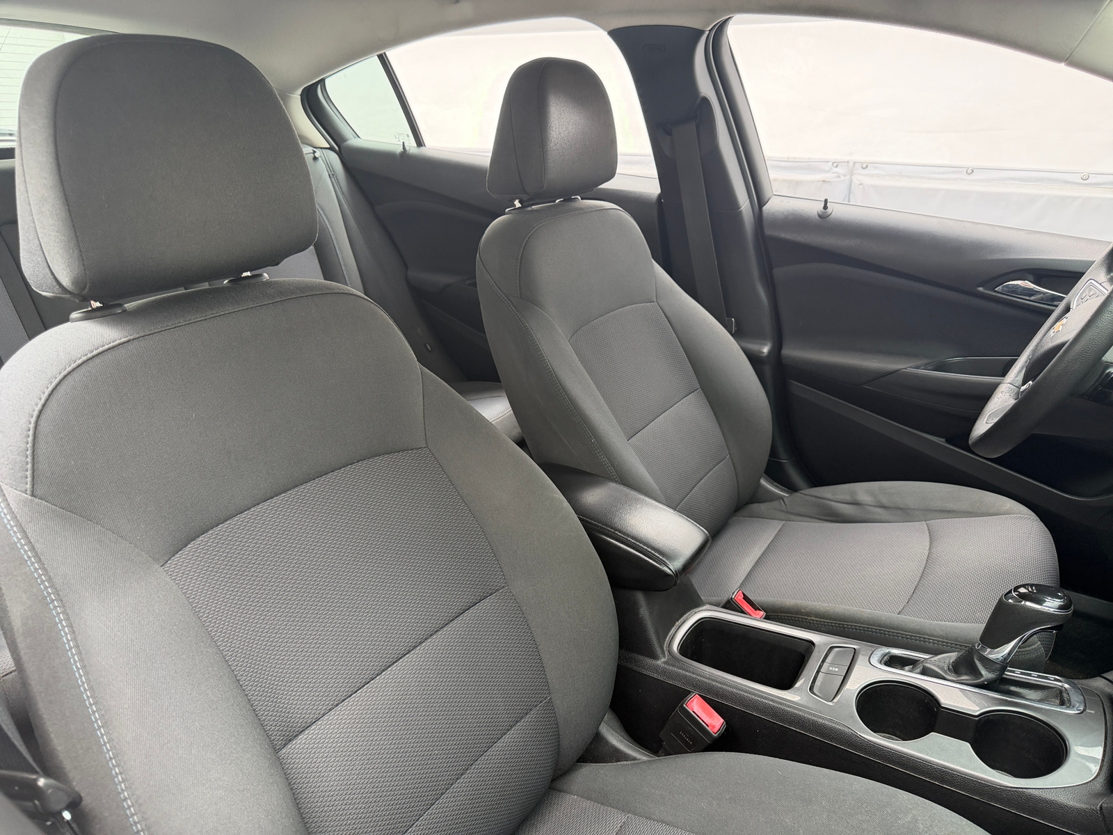 Thumbnail: 2018 Chevrolet Cruze - 2