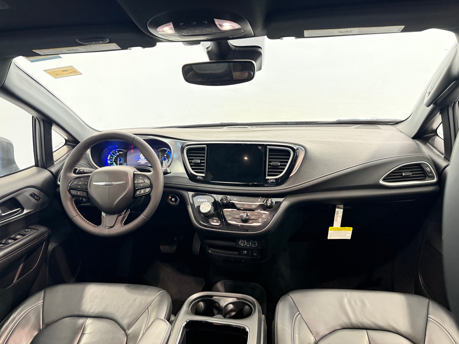 Thumbnail: 2022 Chrysler Pacifica - 2