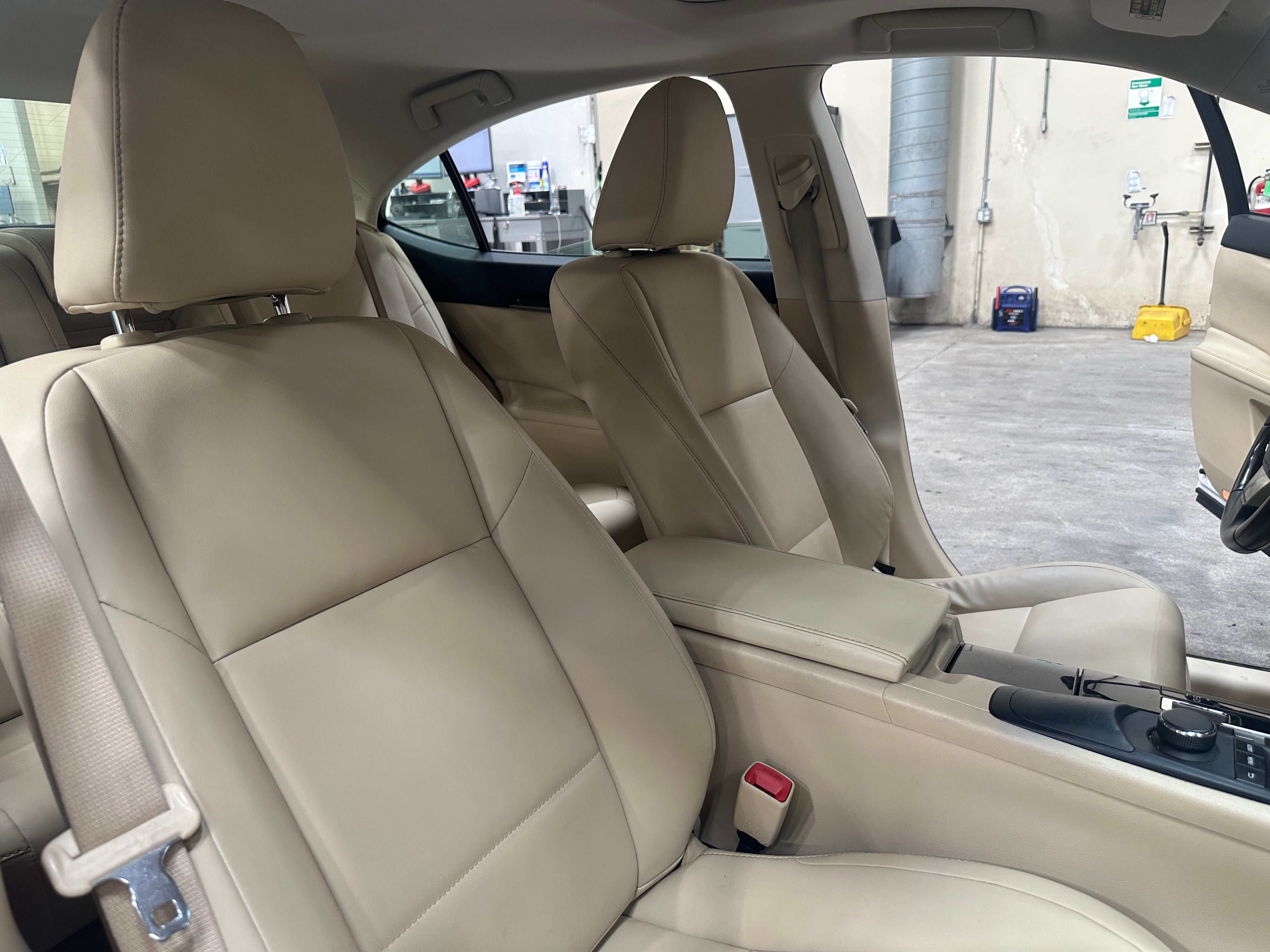2013 Lexus ES