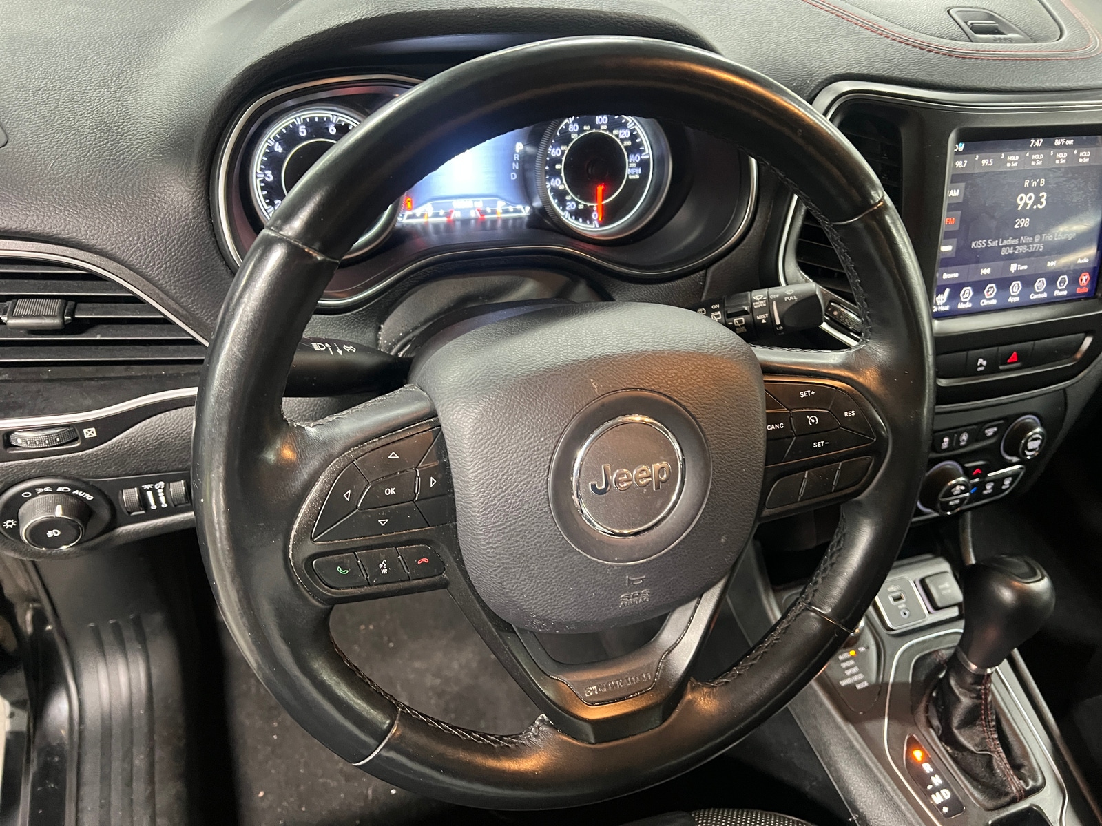 Thumbnail: 2019 Jeep Cherokee - 4