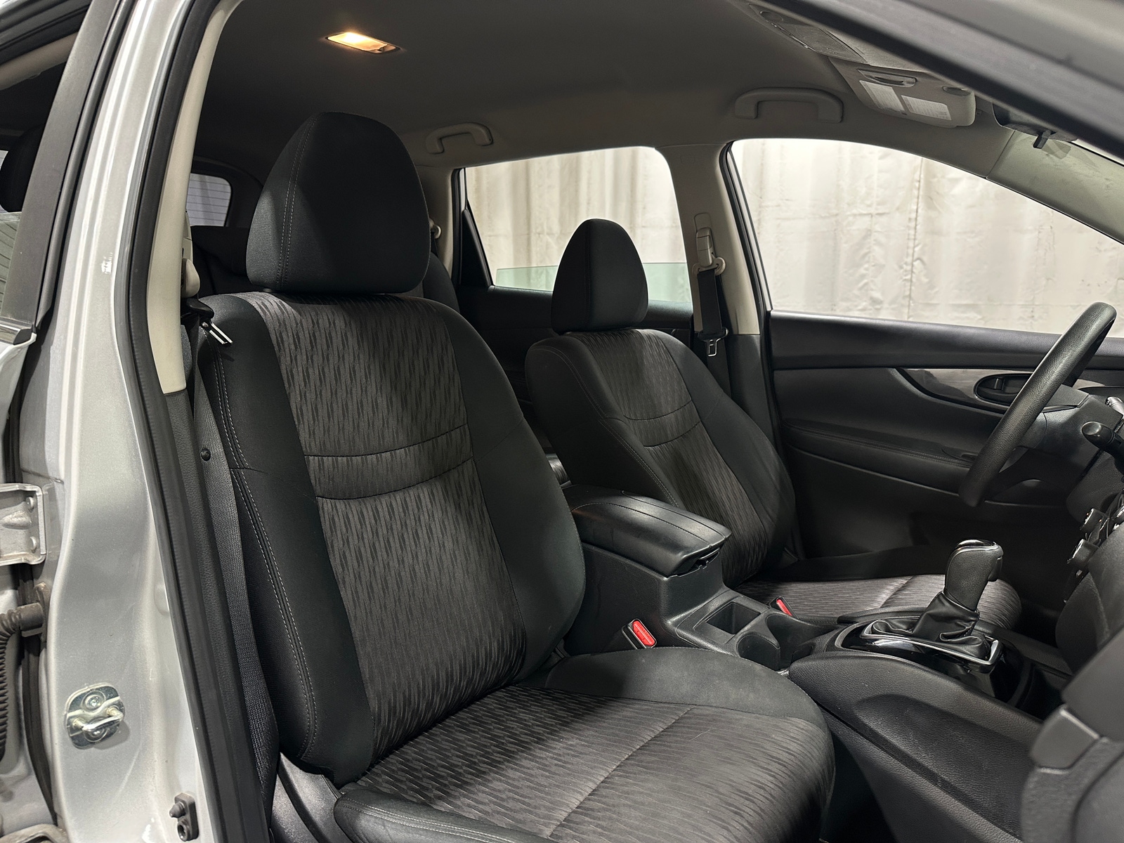 Thumbnail: 2020 Nissan Rogue - 2