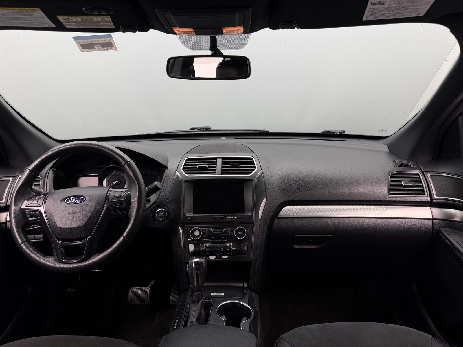 Thumbnail: 2018 Ford Explorer - 3