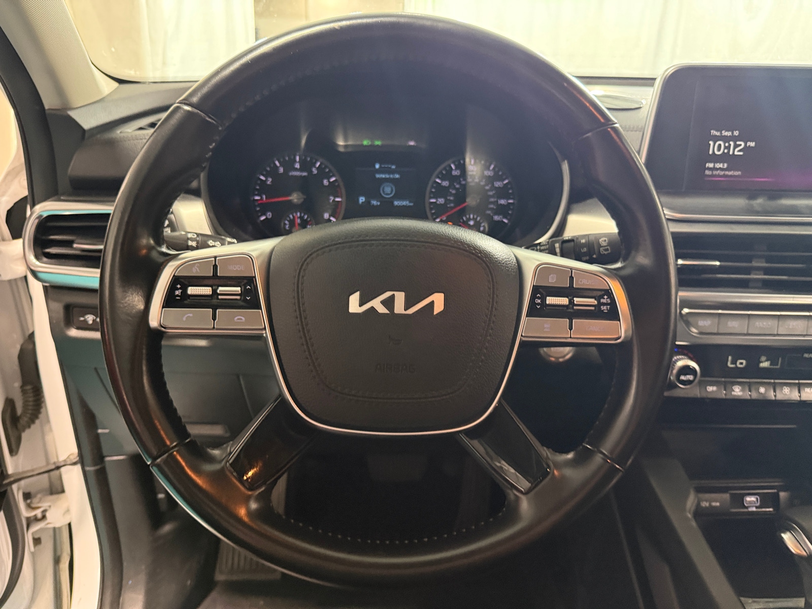 Thumbnail: 2022 Kia Telluride - 4
