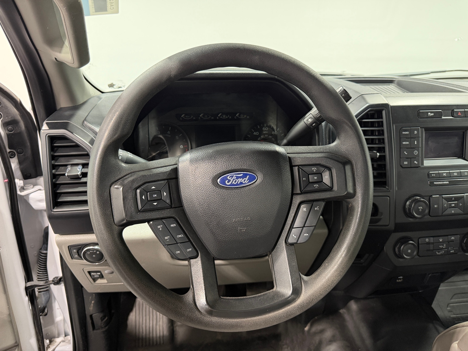 Thumbnail: 2020 Ford Econoline - 5