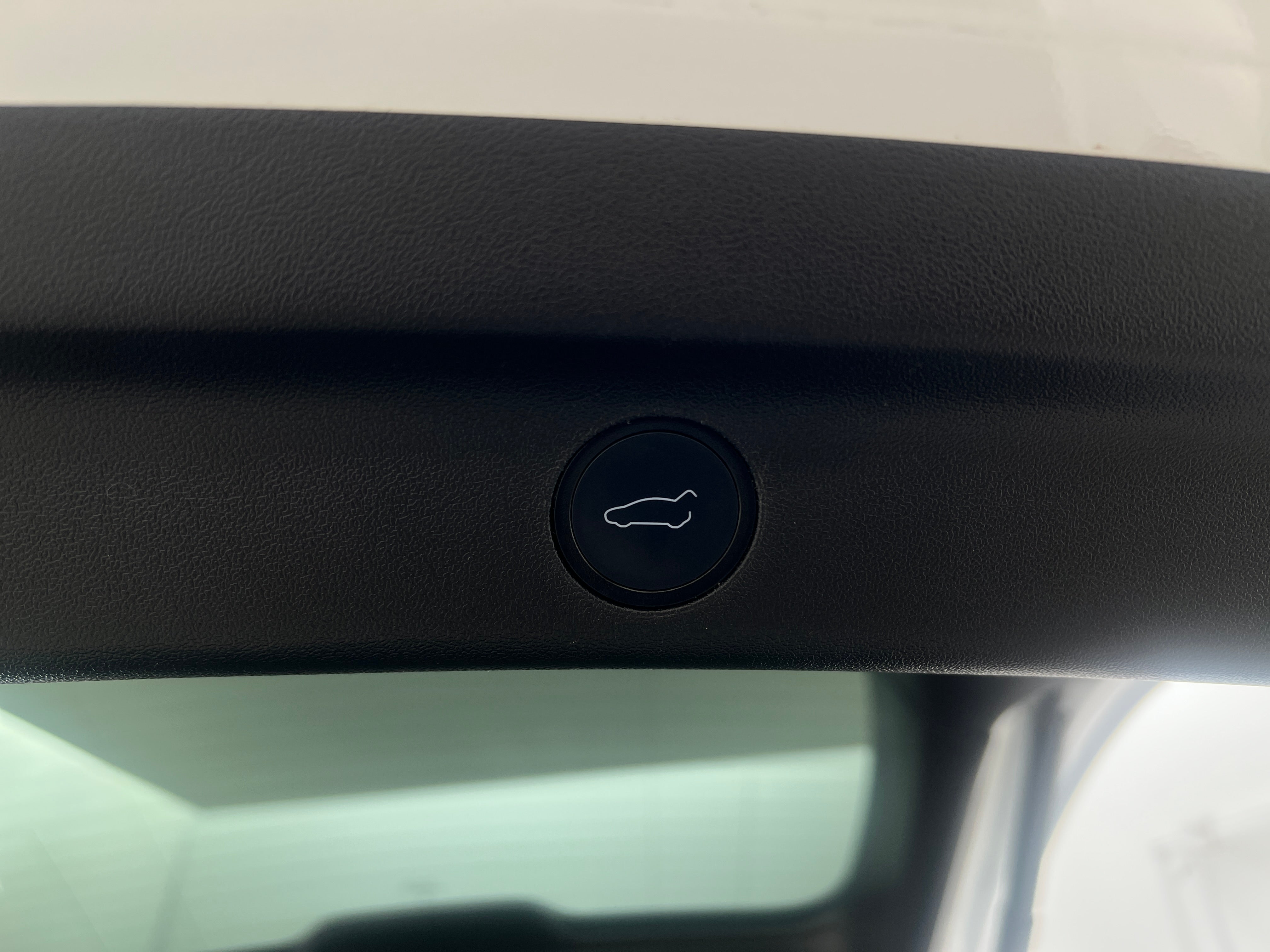 Used 2022 Tesla Model Y Long Range with VIN 7SAYGDEE9NF337840 for sale in Oak Creek, WI