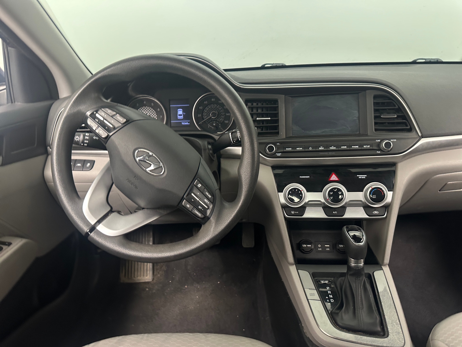 Thumbnail: 2019 Hyundai Elantra - 5
